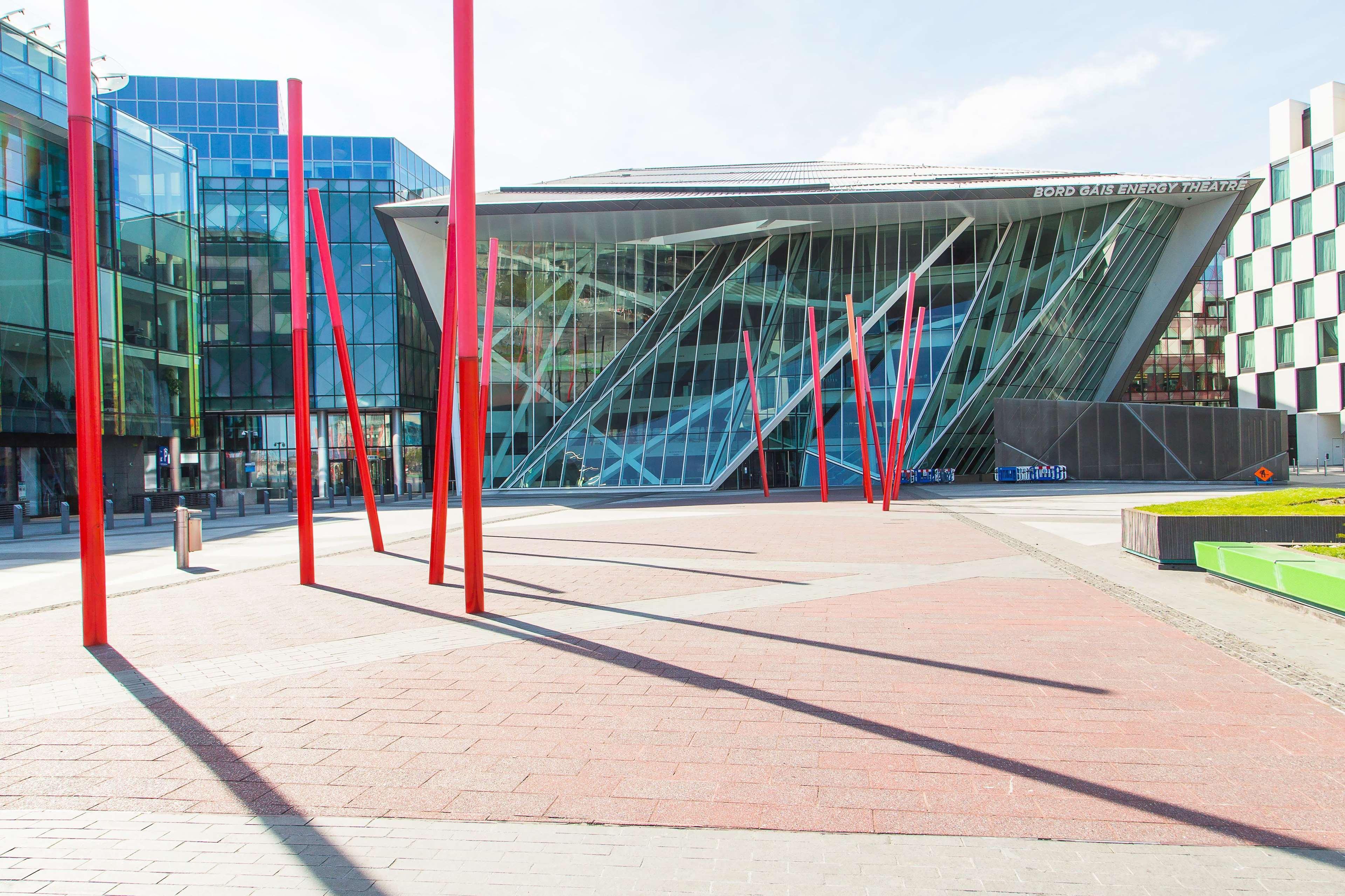 Hilton Garden Inn Dublin City Centre Exterior photo